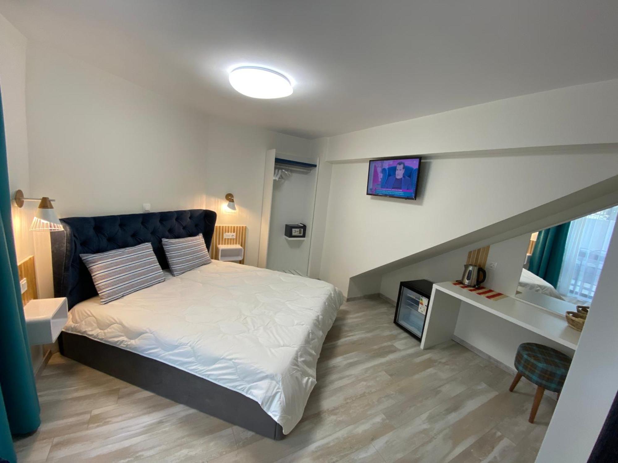 Opalium Beach Front Suites Potos Esterno foto