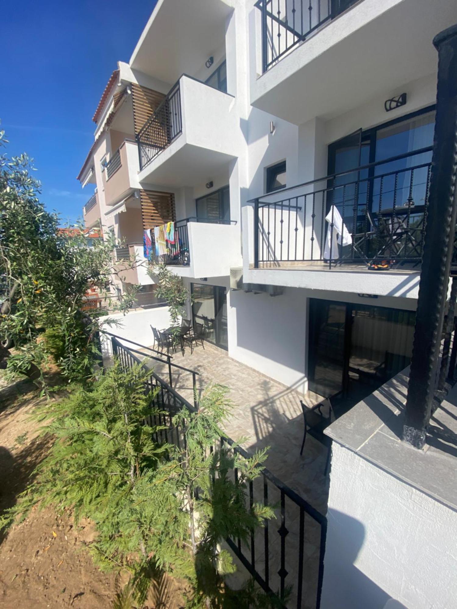 Opalium Beach Front Suites Potos Esterno foto