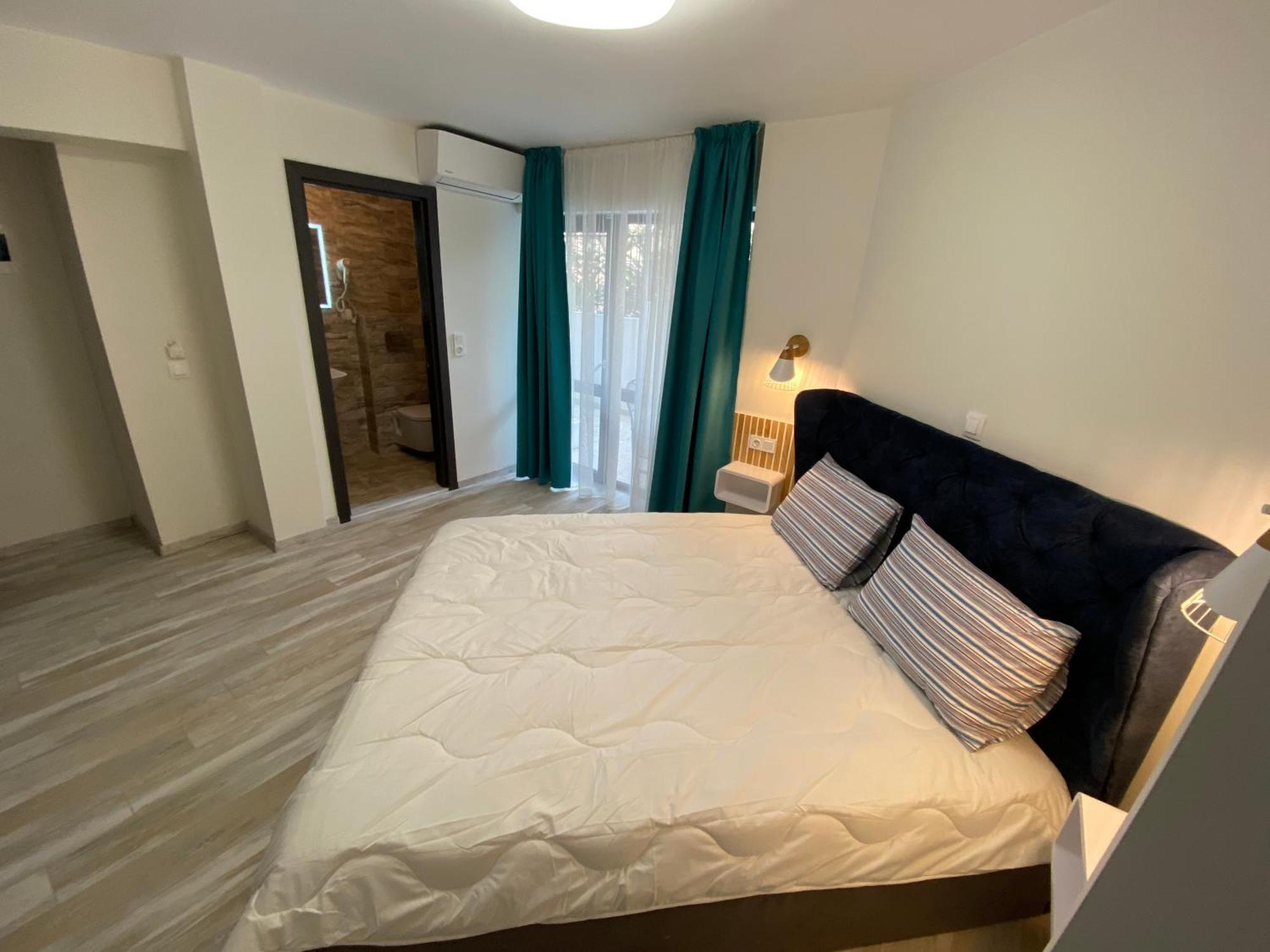 Opalium Beach Front Suites Potos Esterno foto