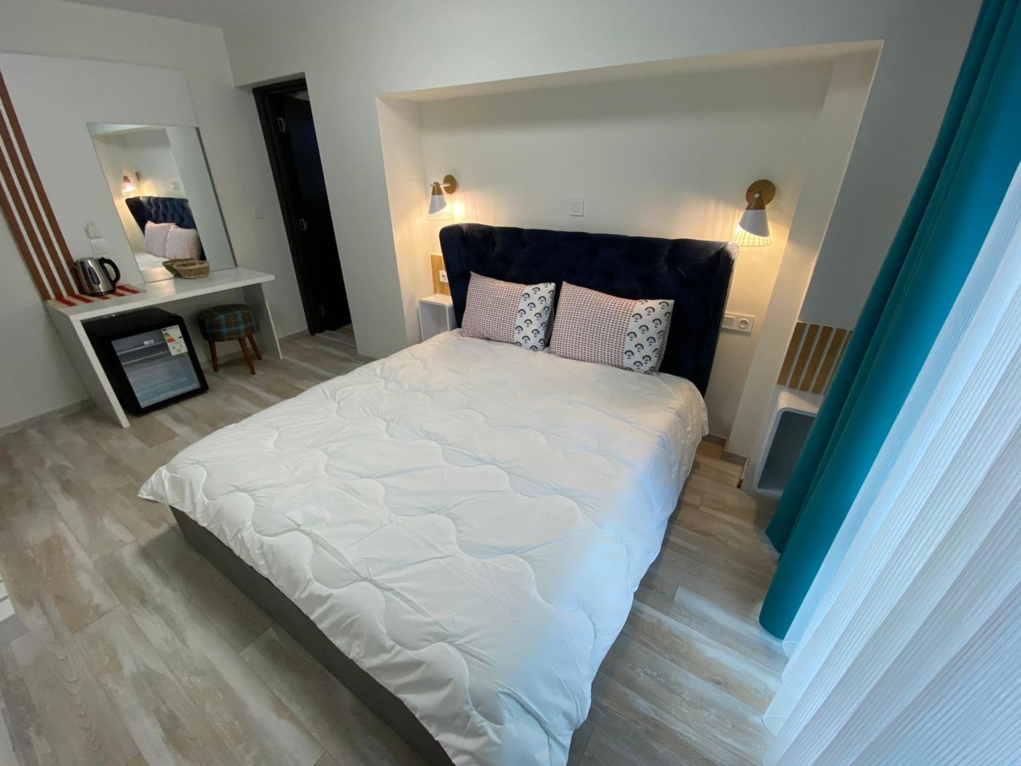 Opalium Beach Front Suites Potos Esterno foto