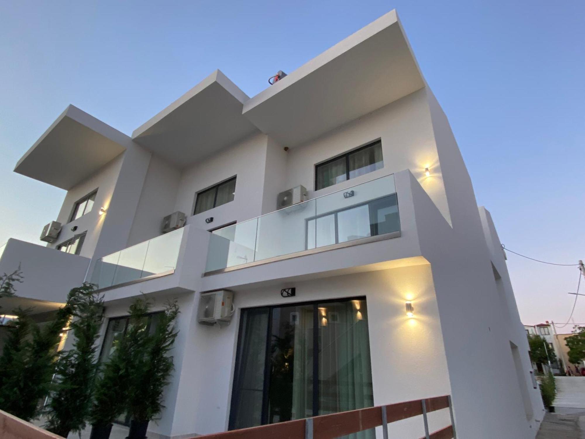 Opalium Beach Front Suites Potos Esterno foto