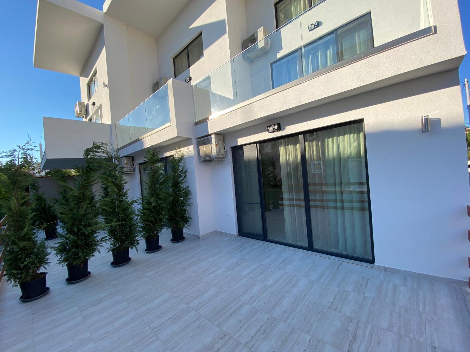 Opalium Beach Front Suites Potos Esterno foto