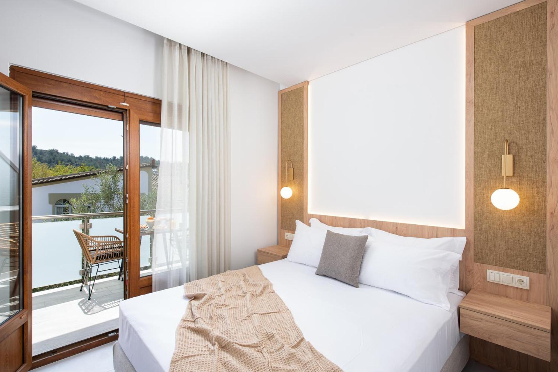 Opalium Beach Front Suites Potos Esterno foto