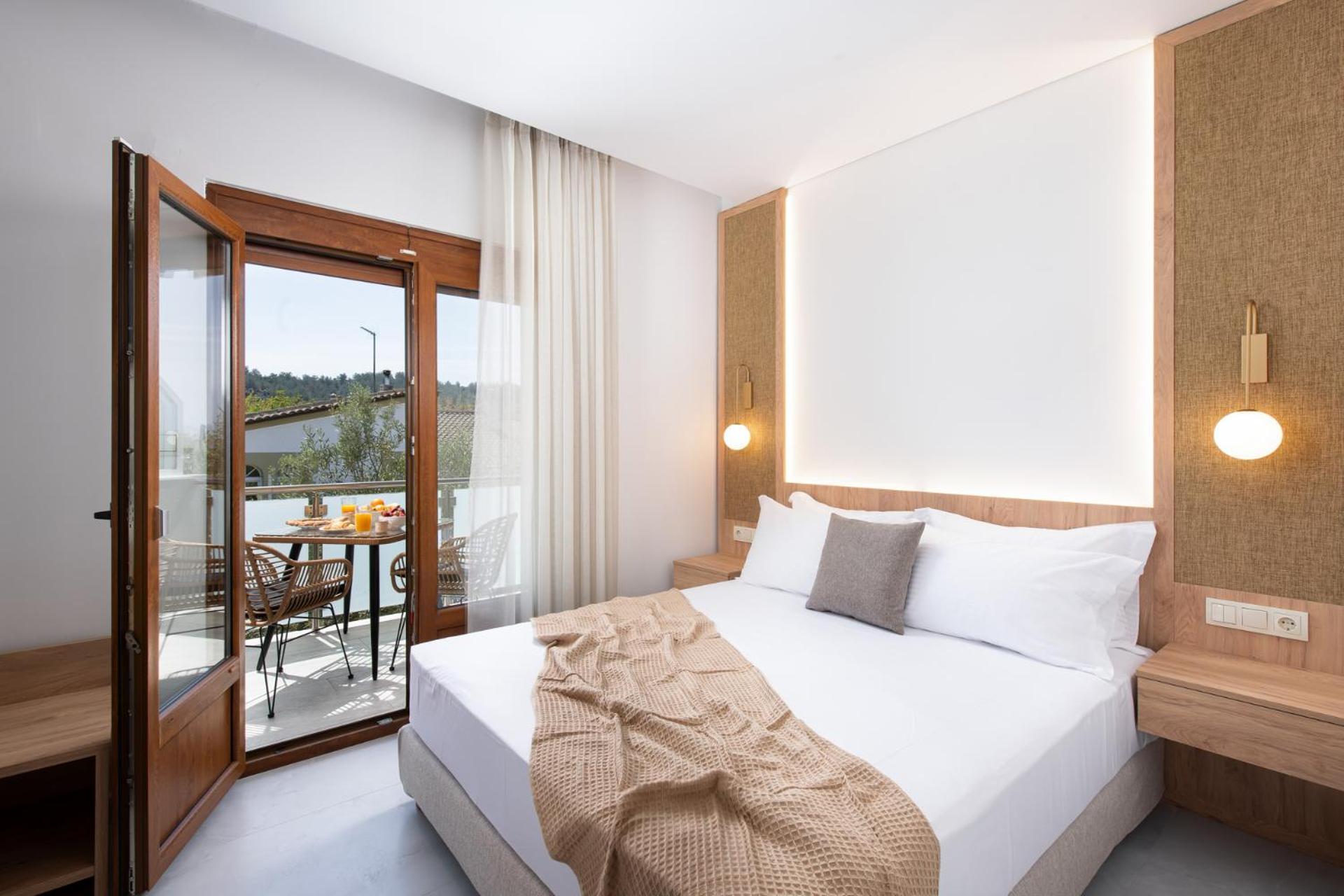 Opalium Beach Front Suites Potos Esterno foto